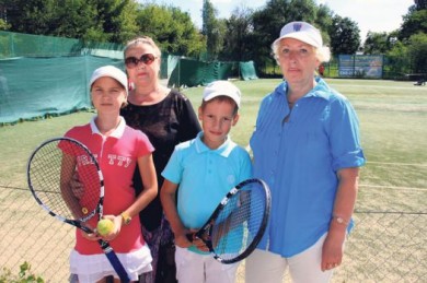 Элитную многоэтажку построят на месте кортов