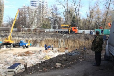 Бывший вице-мэр строит в Центральном парке здание с рестораном