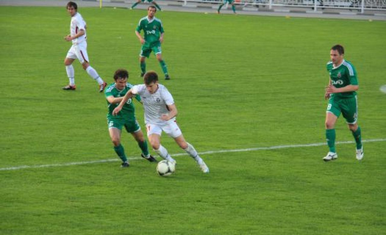 Белгородский футболист Денис Ткачук может попасть в «Зенит» из Санкт-Петербурга