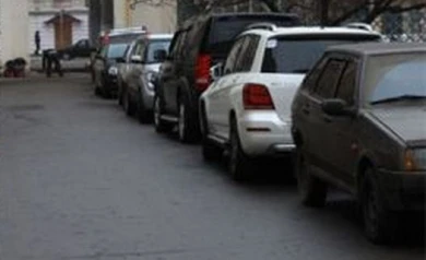 В Белгороде проблему нехватки парковочных мест собираются решить с помощью гаражно-строительных кооперативов