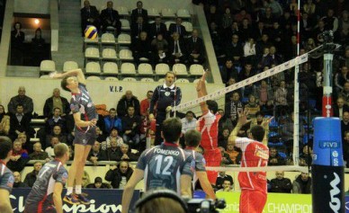 Волейболисты «Белогорья» обыграли в полуфинале «Газпром-Югру» из Сургутского рай...