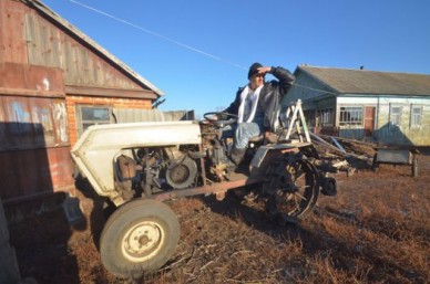 «Зачем покупать трактор, если можно сделать?»