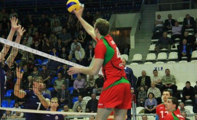 Наставник «Белогорья» Геннадий Шипулин предложил тренеру сборной России уйти в о...