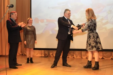 Белгородской спортсменке Анне Жуковой подарили винтовку