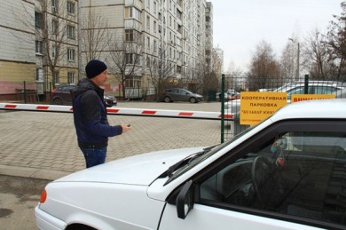 Парковочное место во дворе обойдётся в 30 тысяч