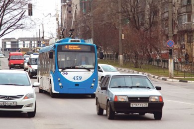 Выплачивал кредиты, а не зарплату