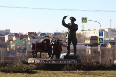 В Белгороде памятник честному гаишнику перенесут на въезд в город