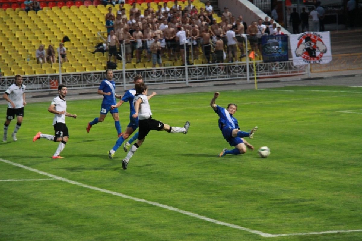 Футболисты белгородского «Энергомаша» сыграли вничью с ФК «Калуга»