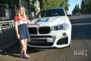 За серебряную олимпийскую медаль  Ангелина Мельникова получила автомобиль BMW X4 белого цвета