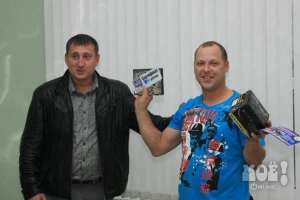 Алексей Щёлочев из Вейделевки - победитель конкурса по шиномонтажу