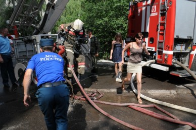 Из огня в Шебекинском районе спасли хозяина дома