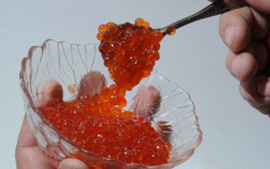 Старооскольские грабители украли в Подмосковье красную икру на 900 000 рублей