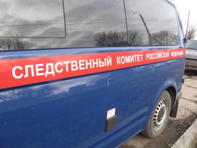 Белгородка ранила полицейского в бедро осколком стекла
