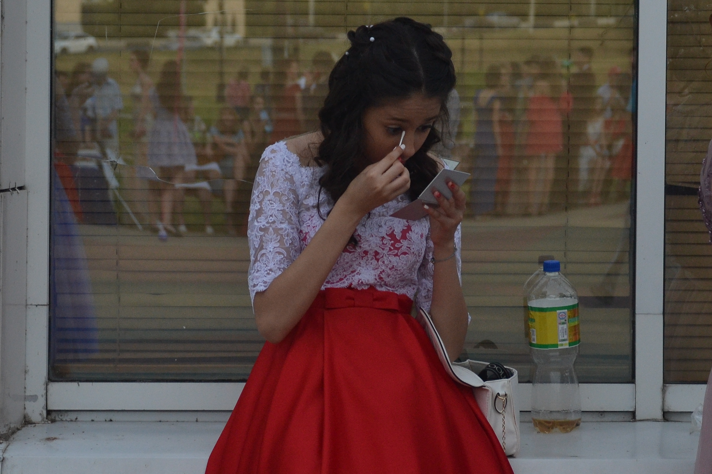 Белгородский выпускник заказал костюм в Москве за 30 000 рублей