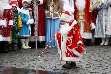 Куда сводить ребёнка на новогодних каникулах в Белгороде: список ёлок