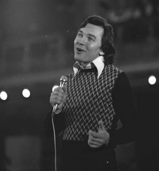 Чешский певец карел готт. Карел готт песни. Карел готт певец. Актер карел габл. Карел готт певец.