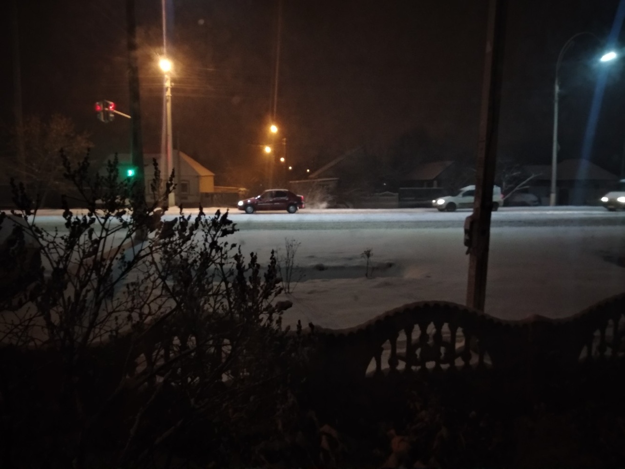 Ночной снежный Белгород. Снег ночь Белгороде. Белгород в снегу ночью атмосферные кадры. Новая жизнь Белгород ночью зима. Ночью выпал снег подчеркнуть